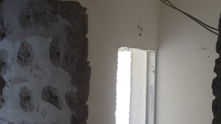 Steny, stropy, elektroinštalácia, kúrenie